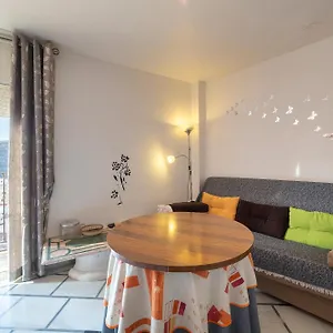Mccoy Avenida 3 Apartamento